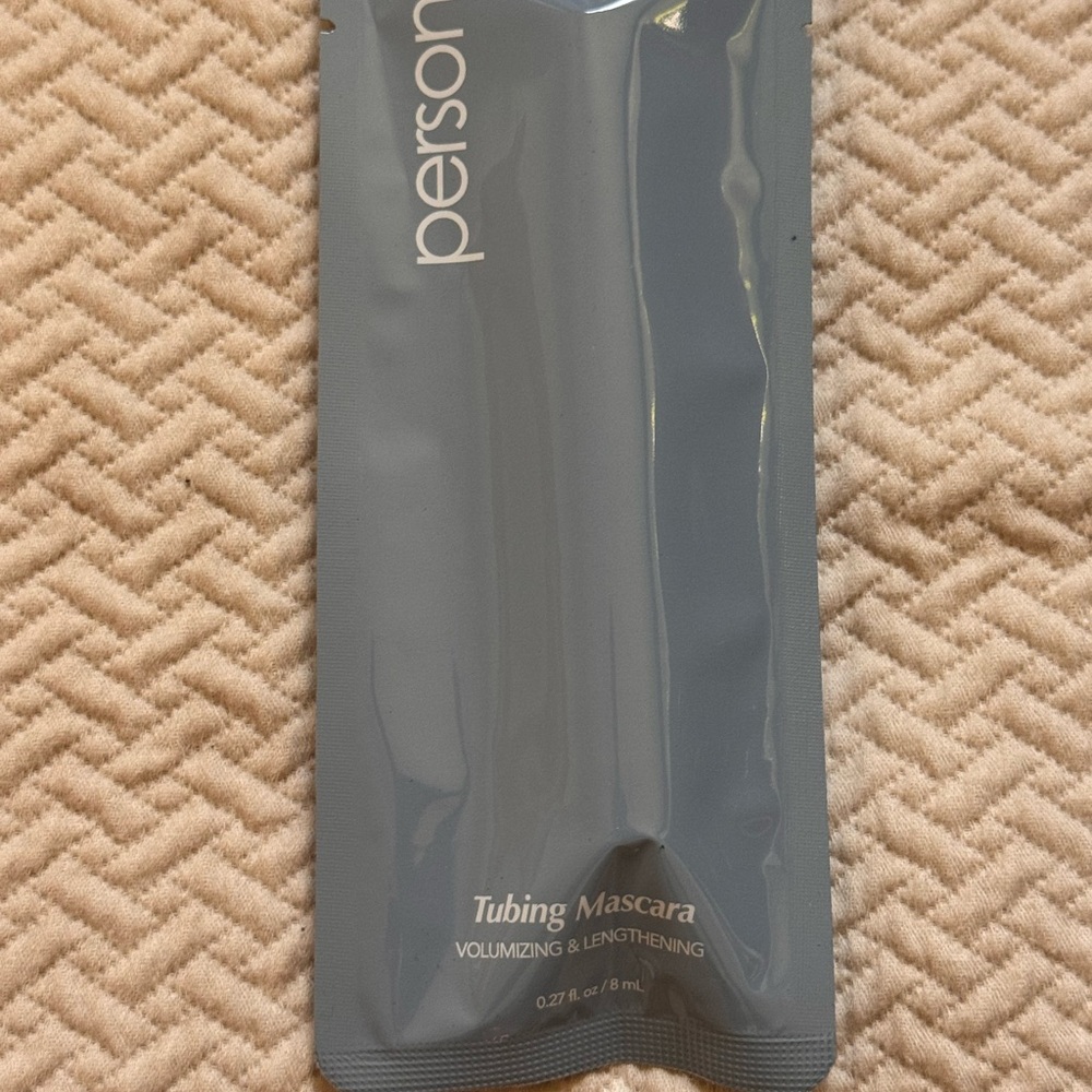 Persona Volumizing & Lengthening Mascara - Gray
